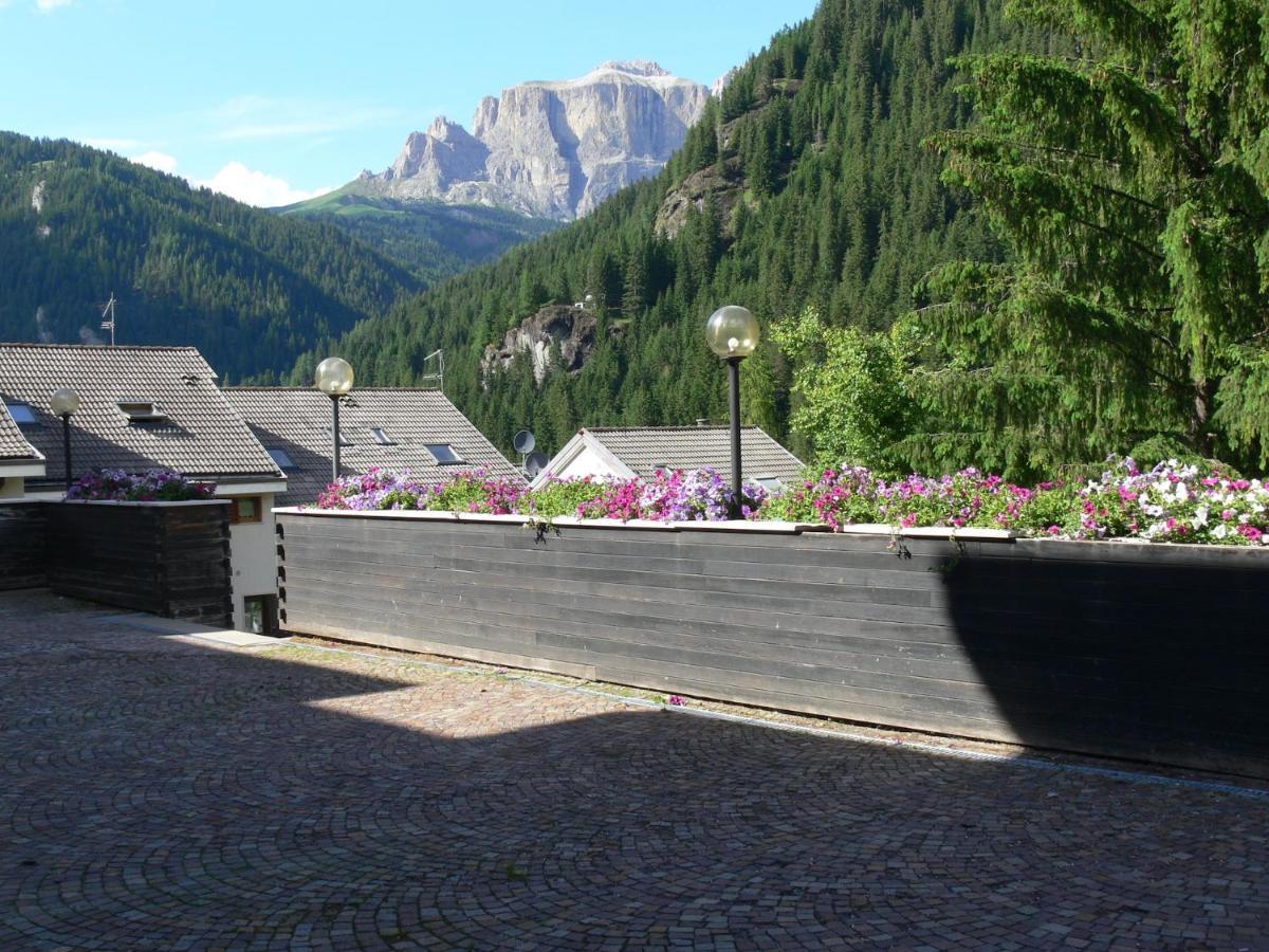 Cesa Del Sass Apartamento Alba di Canazei Exterior foto